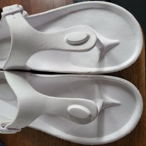 NWOT White Sandals